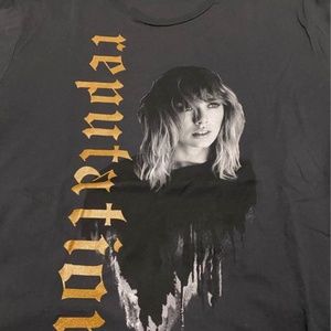 Taylor Swift Reputation stadium Tour Tee - Large